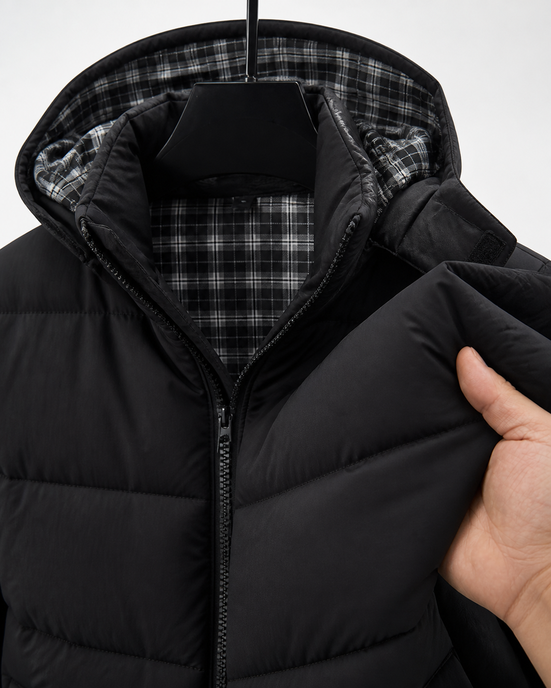 Beckett | Hooded Winter Puffer Jacket - Black - fabric detail